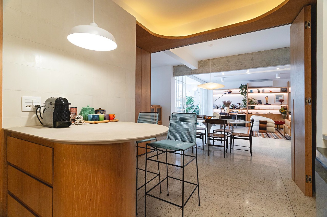 Apartamento reformado em edifício assinado por David Libeskind – AP4485