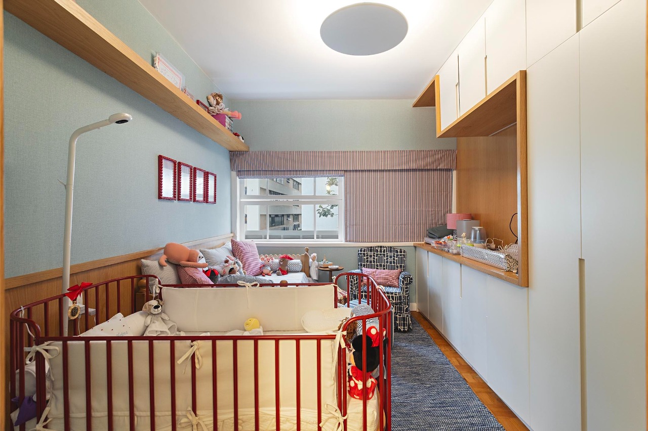 Apartamento reformado em edifício assinado por David Libeskind – AP4485