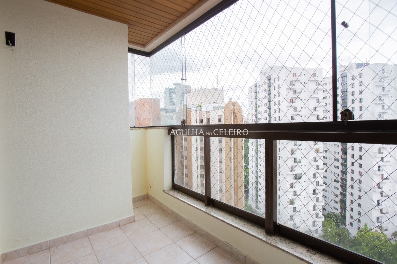 Venda/Vila Nova Conceição: Pronto para te receber! – AP8101 - Varanda(1)