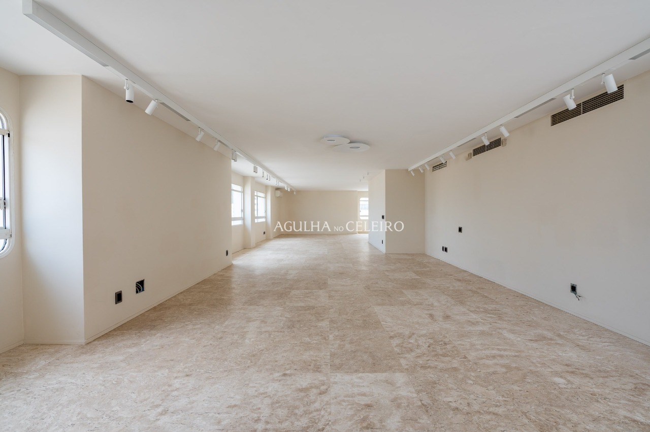 Cobertura com piscina e vista skyline à venda no Jardim América – 12898