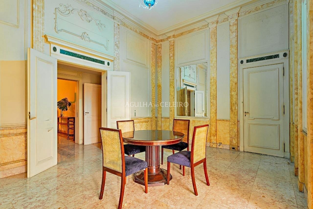 Casa maravilhosa à venda no Jardim América – 17581