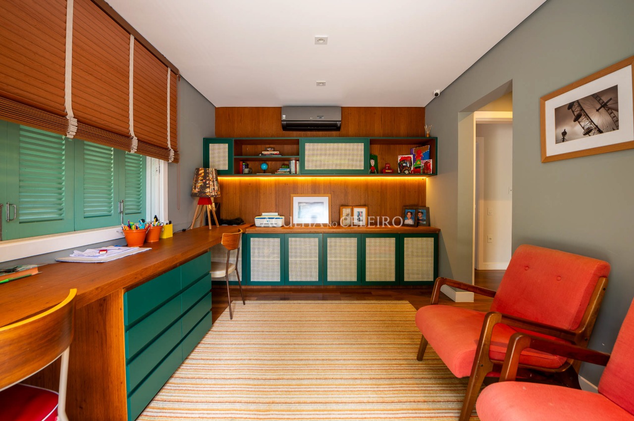 Belíssima casa no miolo do Jardim Guedala. – 17988