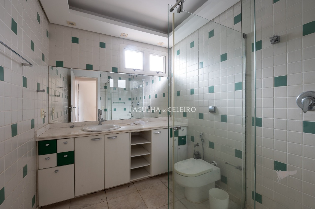 Casa com piscina à venda ou locação em Alto de Pinheiros – 19124