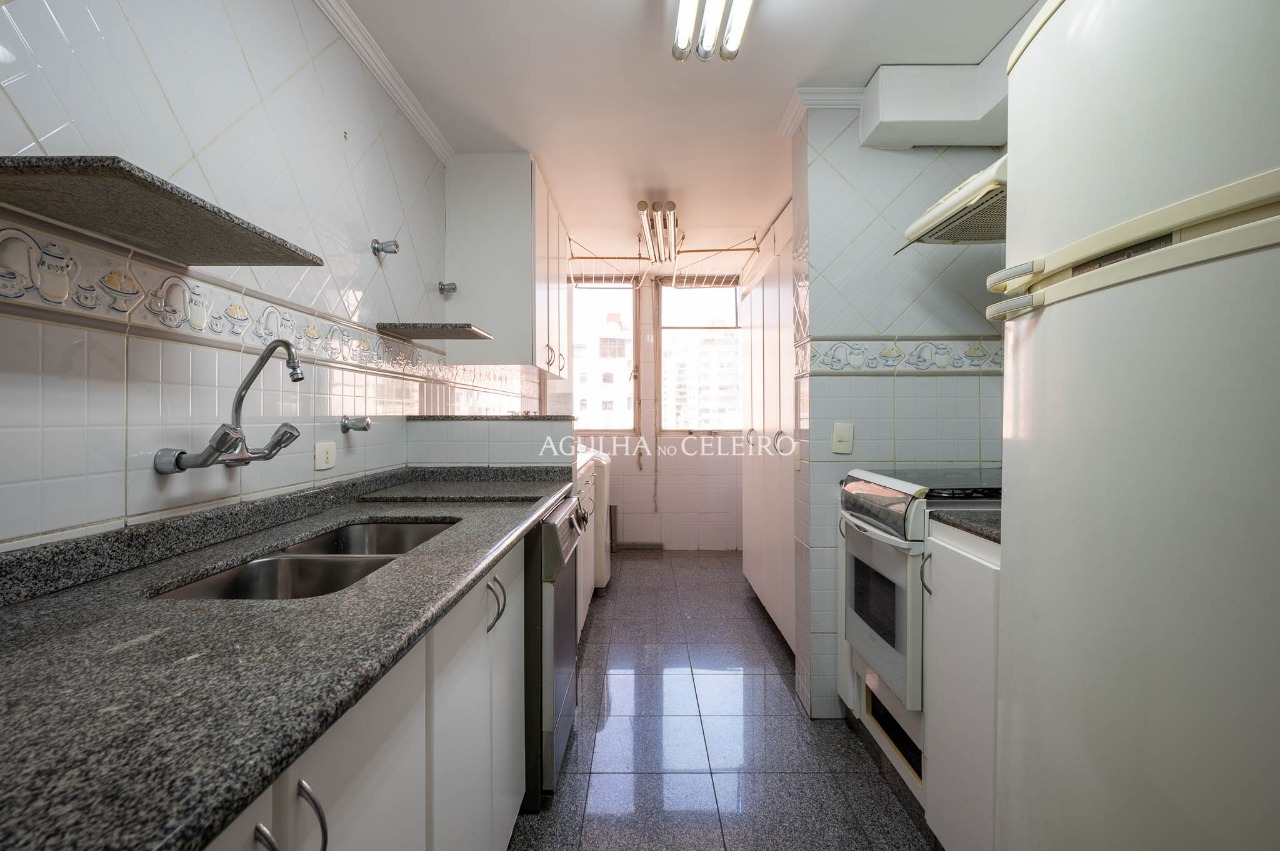 Apartamento espaçoso e elegante no Jardim América. – 19881