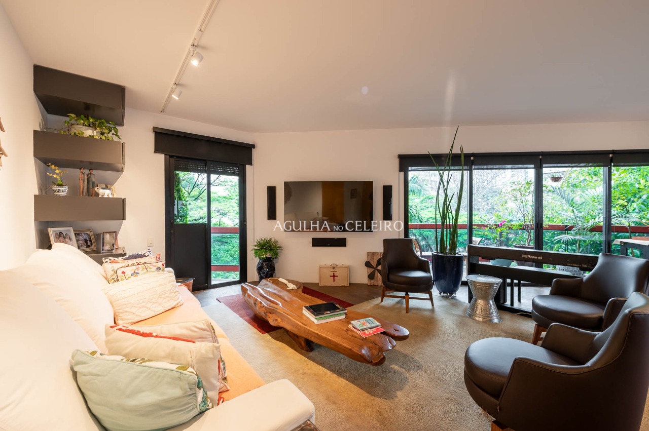 Lindo e moderno apartamento à venda em Moema. – 20525