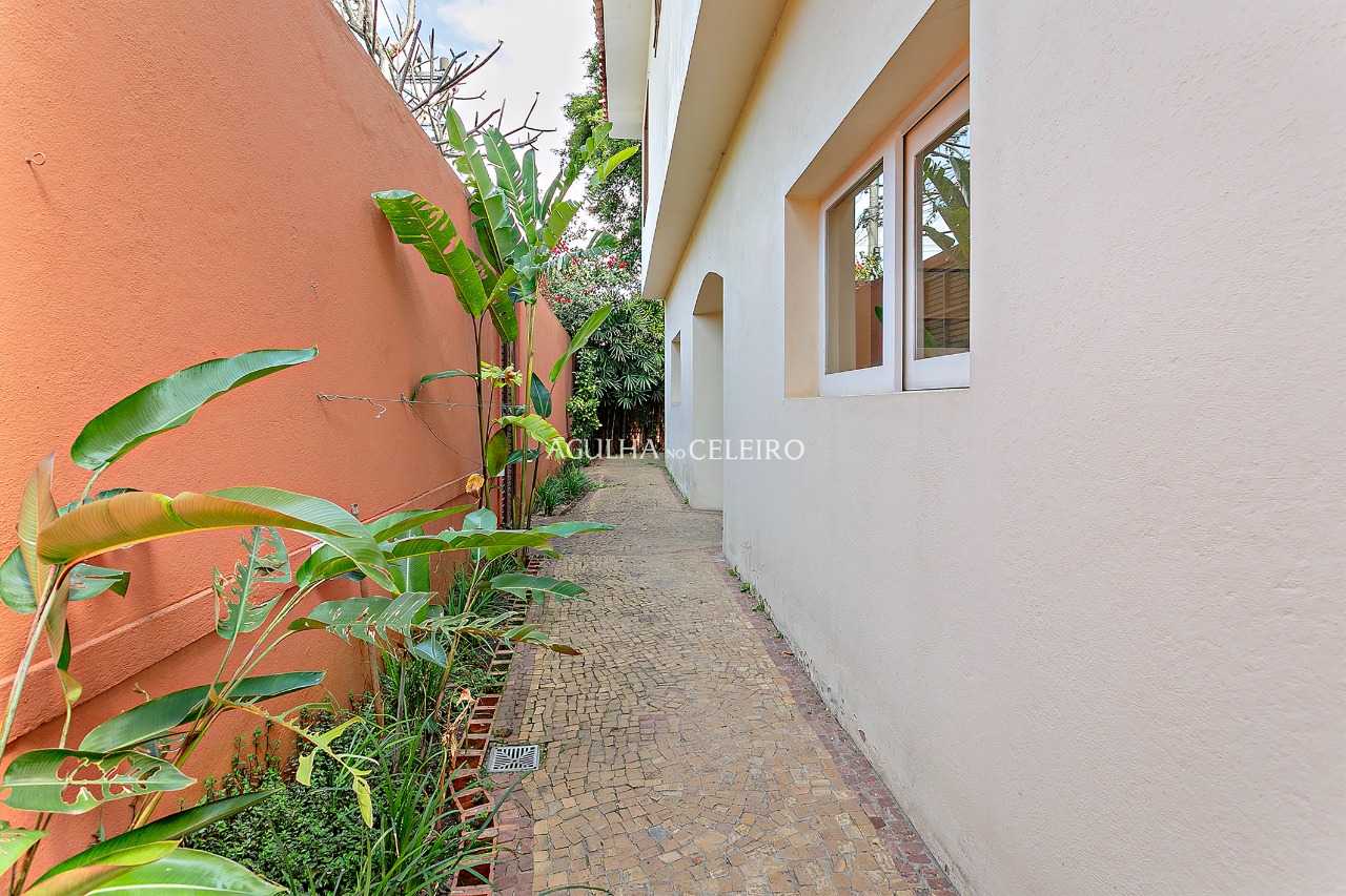 Casa Moderna para venda ou locação no Jardim Paulistano. – 20689