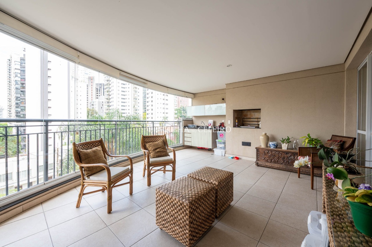 Apartamento com Varanda Gourmet em Condomínio com Lazer em Campo Belo. – 20700