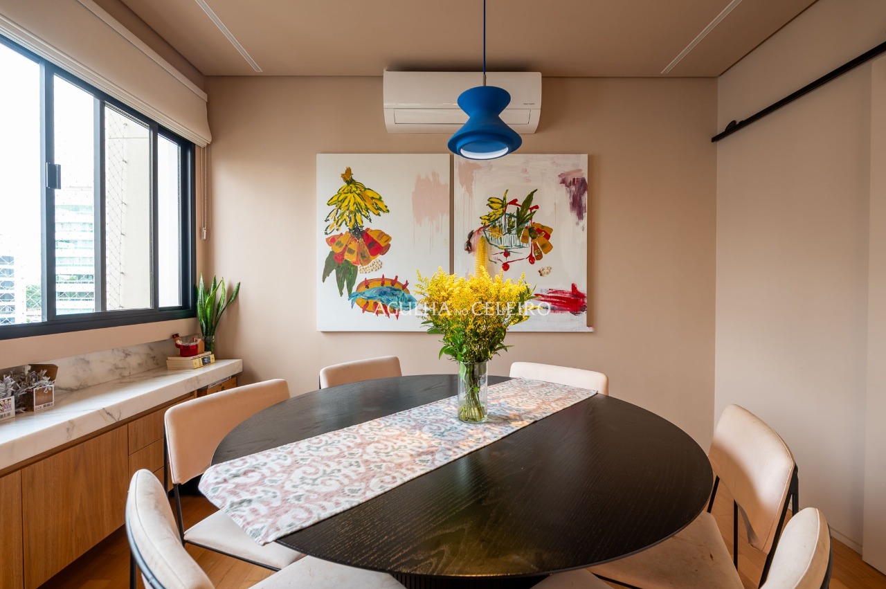 Apartamento com reforma diferenciada em Moema – 20740