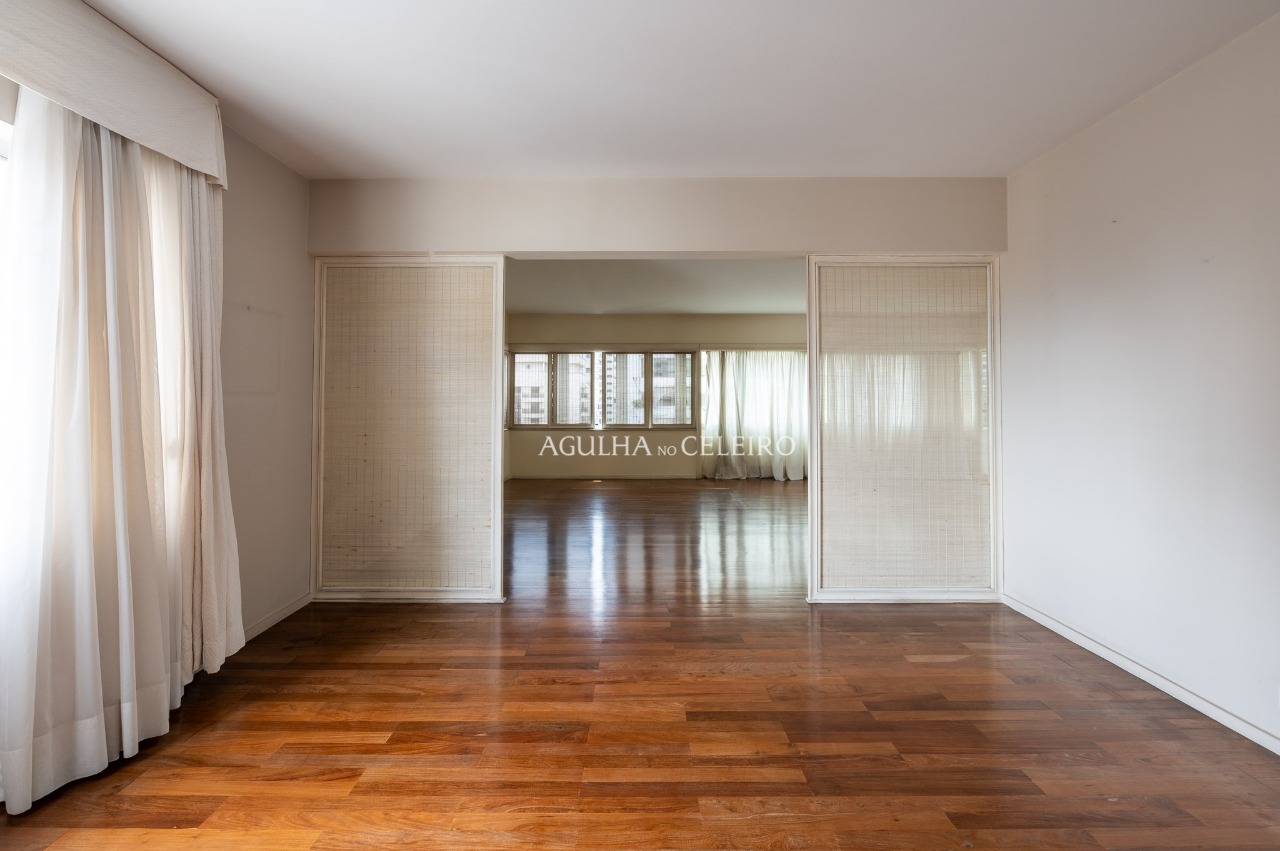 Charme e praticidade no coração dos Jardins – 20777