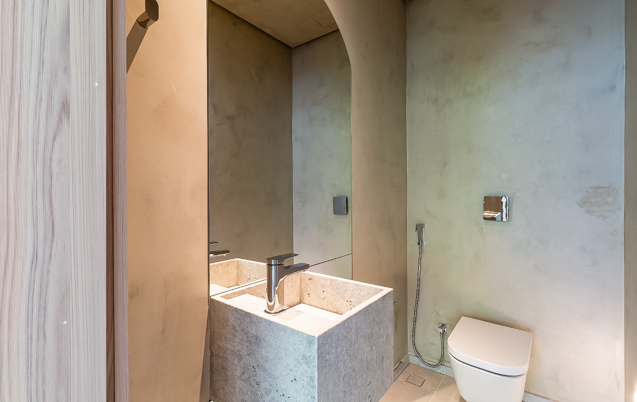 Apartamento amplo com planta excepcional, pé direito alto e muita luz natural, no Jardim América – 20901