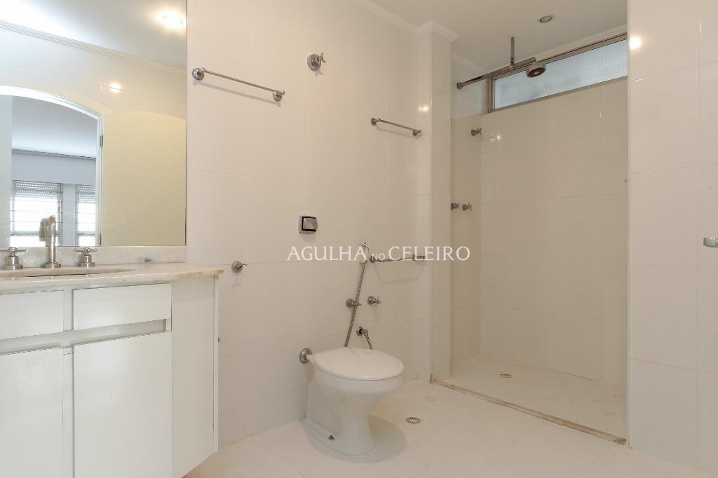 Apartamento próximo ao Clube Pinheiros à venda no Jardim Europa – AP4161