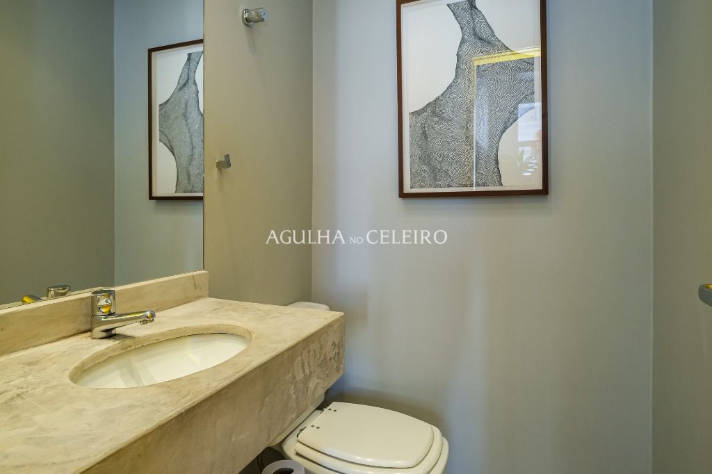 Lazer completo em duplex imperdível totalmente reformado à venda em Pinheiros. – AP7577