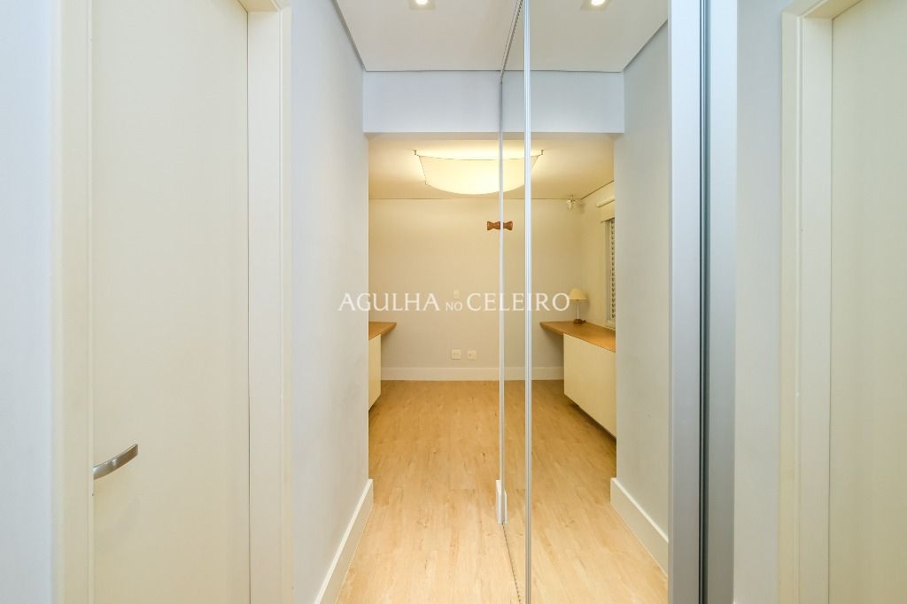 Lazer completo em duplex imperdível totalmente reformado à venda em Pinheiros. – AP7577