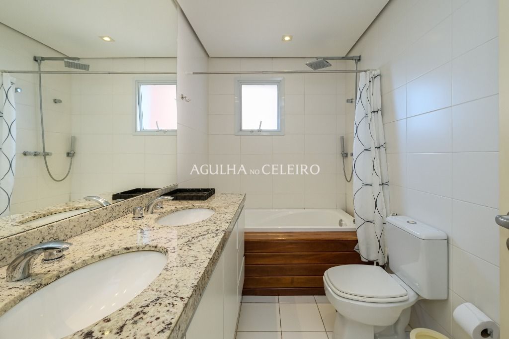 Lazer completo em duplex imperdível totalmente reformado à venda em Pinheiros. – AP7577