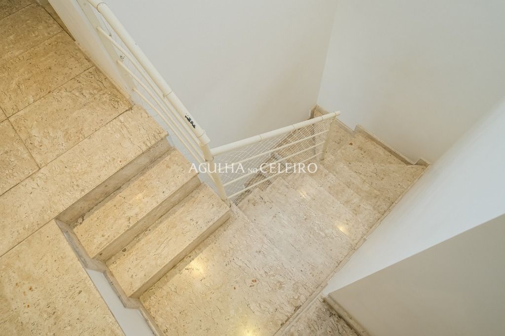 Lazer completo em duplex imperdível totalmente reformado à venda em Pinheiros. – AP7577