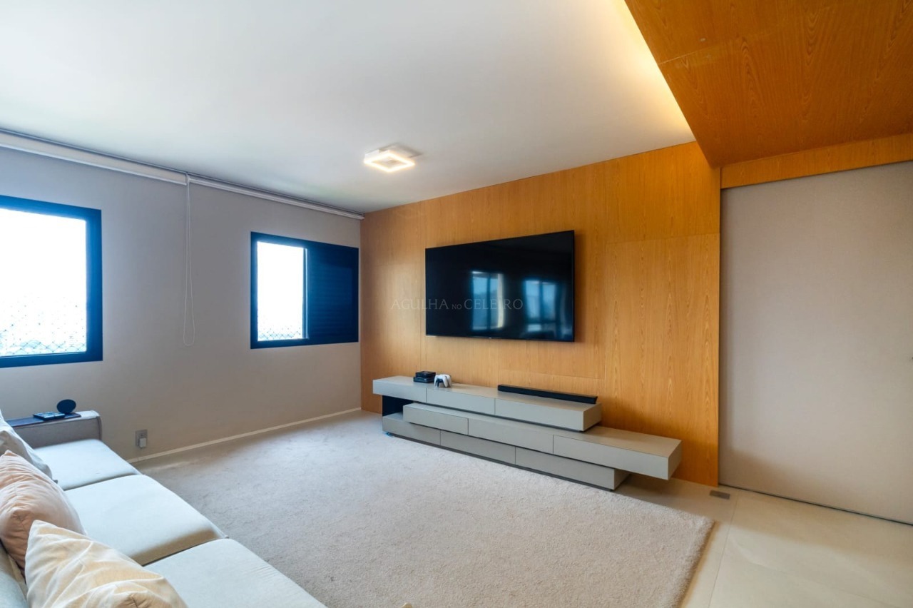 Apartamento á venda em Moema Pássaros – 21070