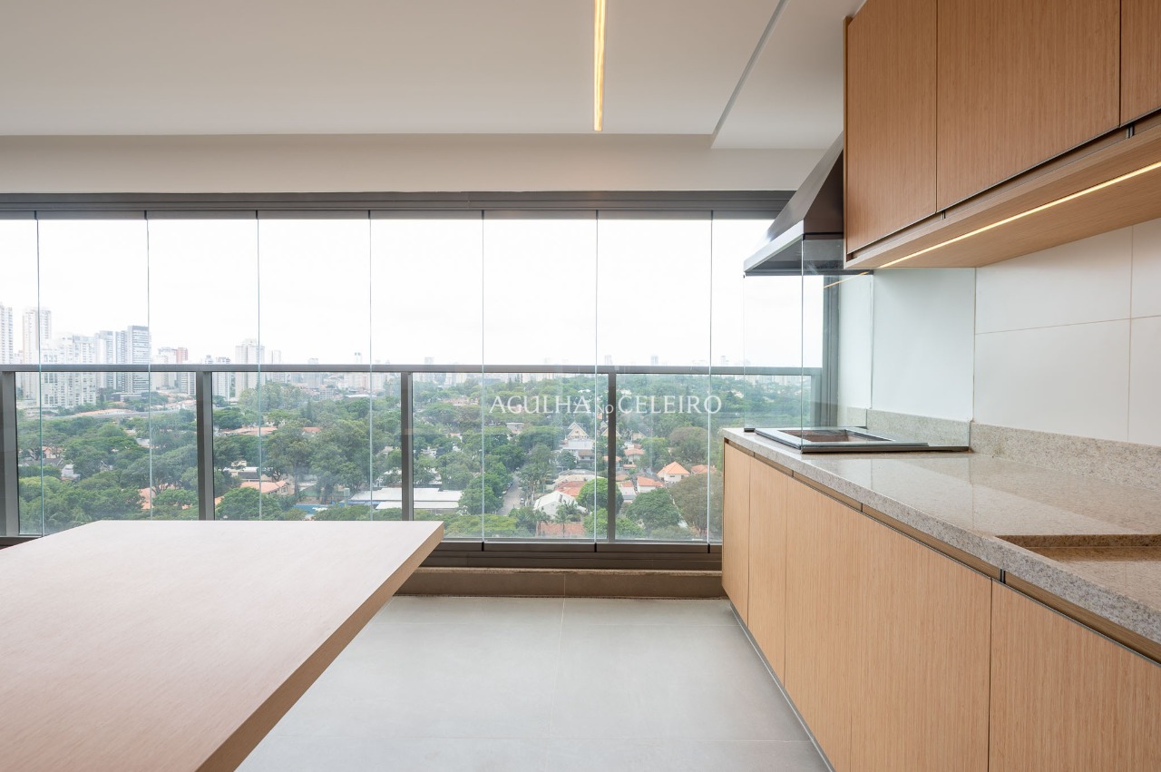 Apartamento novo e reformado à venda no Campo Belo – 21121