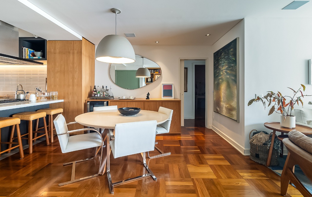 Apartamento recém-reformado, cheio de luz e com clima clássico atualizado, no Jardim América. – 21481