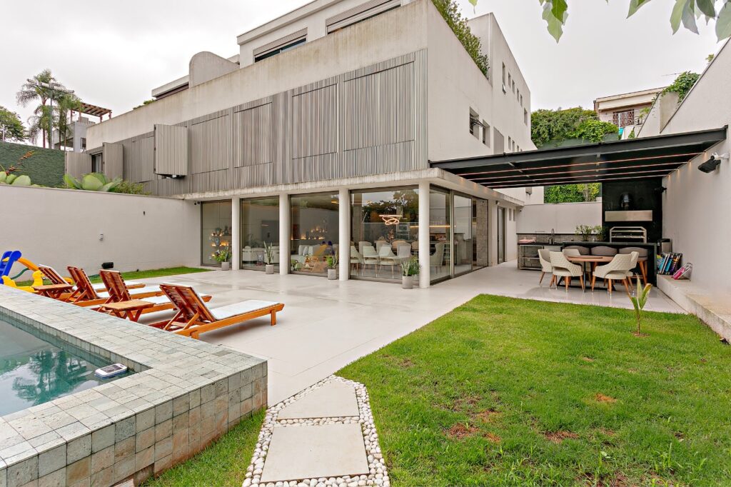 Casa em condomínio fechado a poucos passos do Parque Villa-Lobos – 21454