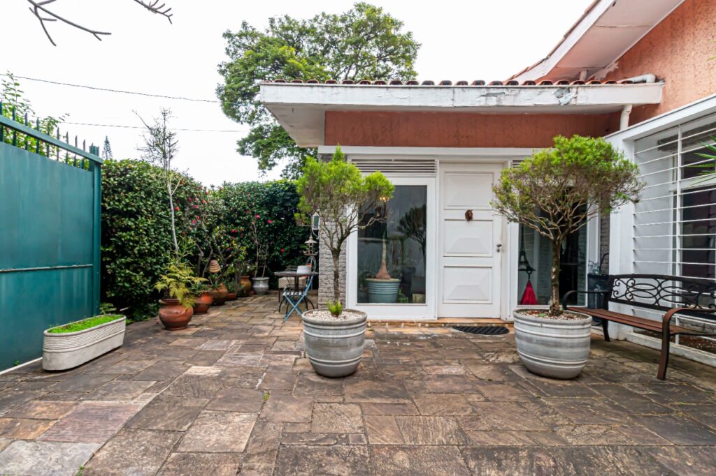 Casa térrea no Jardim Paulistano. – 21703