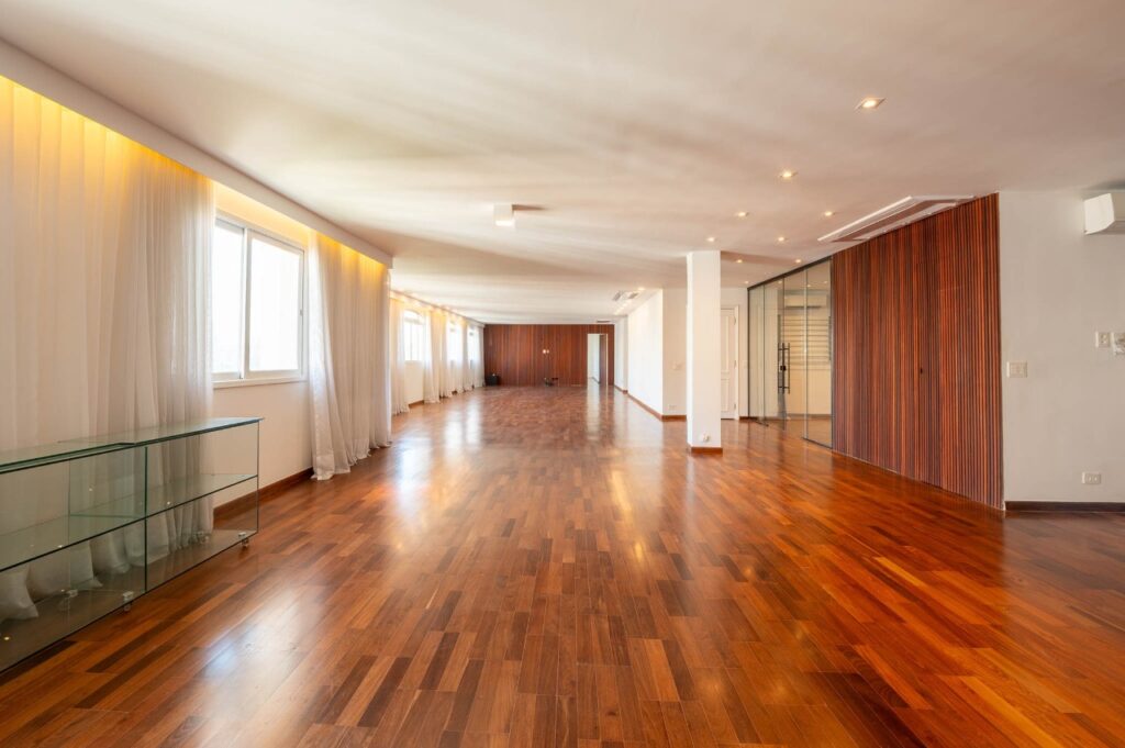 Oportunidade única em apartamento amplo no Itaim Bibi. – 21820