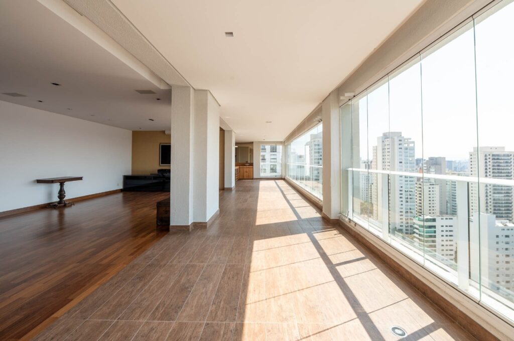 Apartamento com boa metragem à venda no Campo Belo – 21811