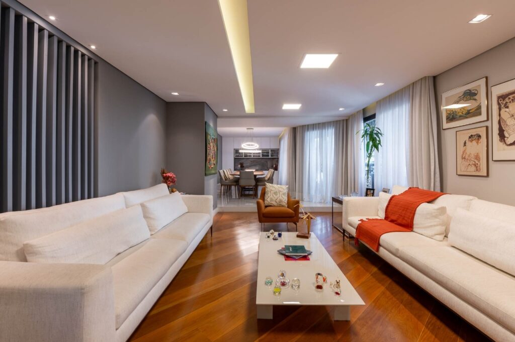 Apartamento reformando à venda em Moema. – 21816