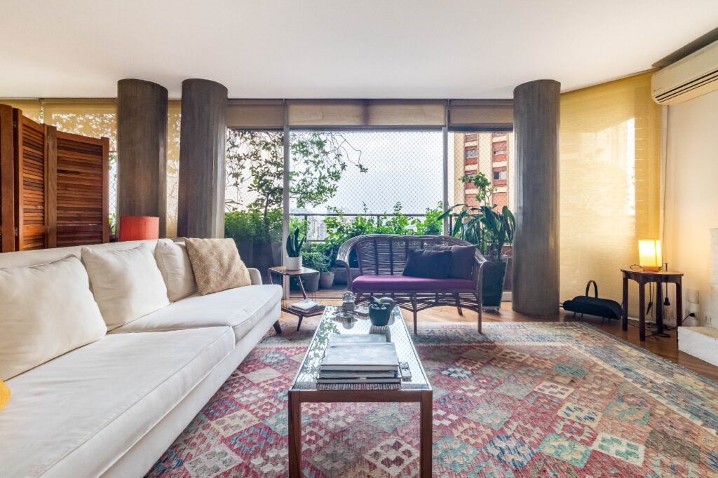 Apartamento com vista aberta, muita luz natural e varandas, para viver bem na Vila Madalena. – 21923