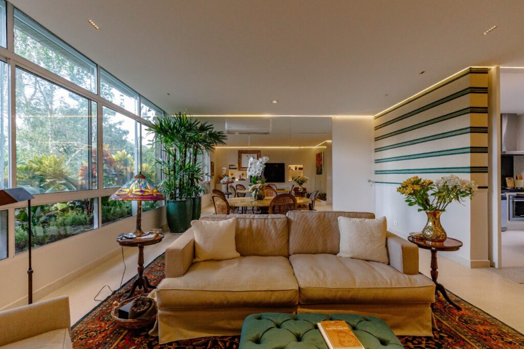 Apartamento totalmente reformado â venda no Itaim Bibi. – 21761