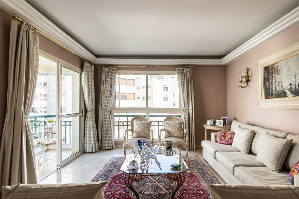 Apartamento amplo e muito iluminado à venda no Jardim América – 22222