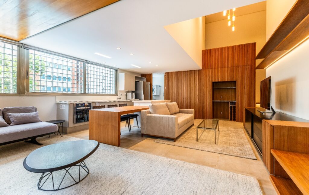Apartamento duplex incrível, com projeto descolado e planta bem aproveitada, no melhor do Itaim Bibi – AP7430