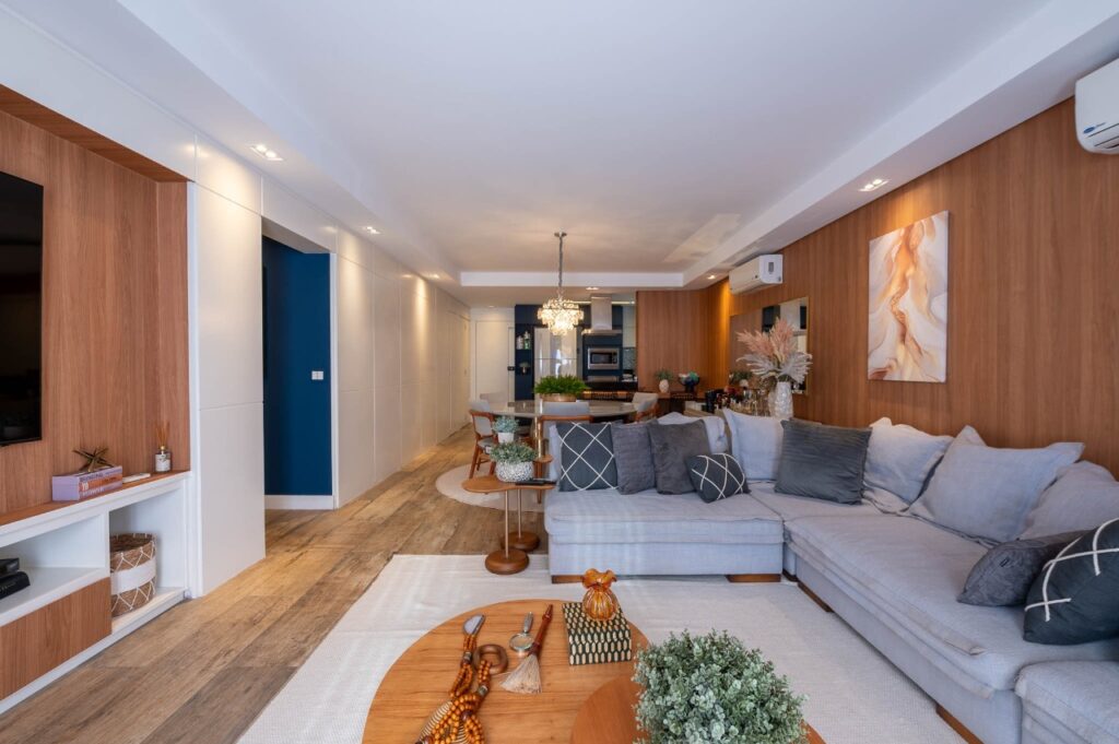 Apartamento de 220 m² totalmente reformado, com piscina, academia e 2 vagas – 22371