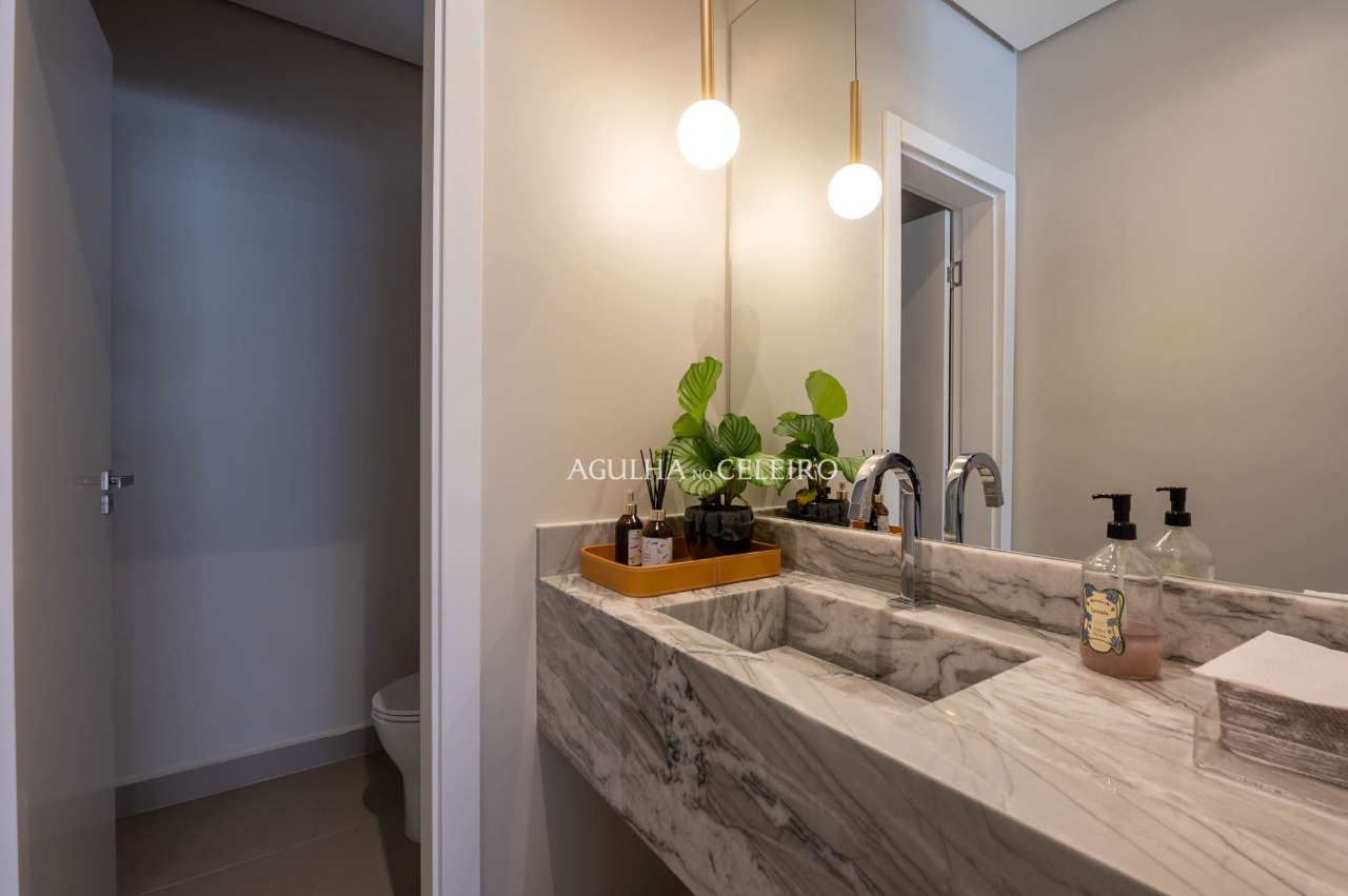 Casa super reformada à venda no Alto de Pinheiros – 22372