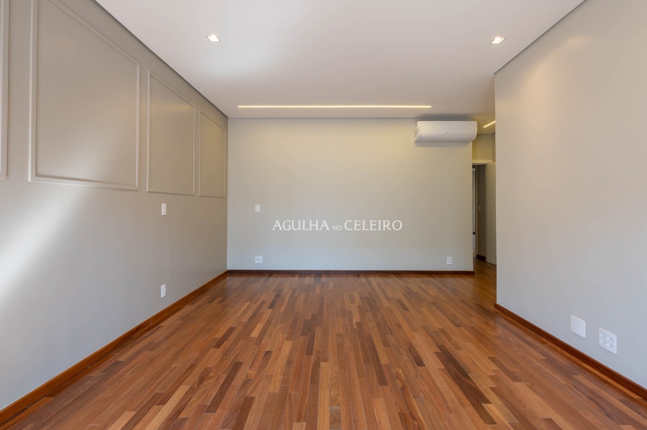 Casa super reformada à venda no Alto de Pinheiros – 22372