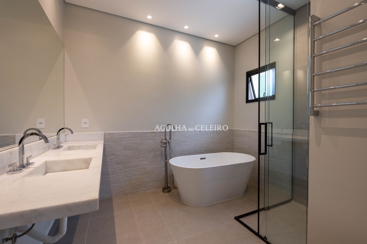 Casa super reformada à venda no Alto de Pinheiros – 22372