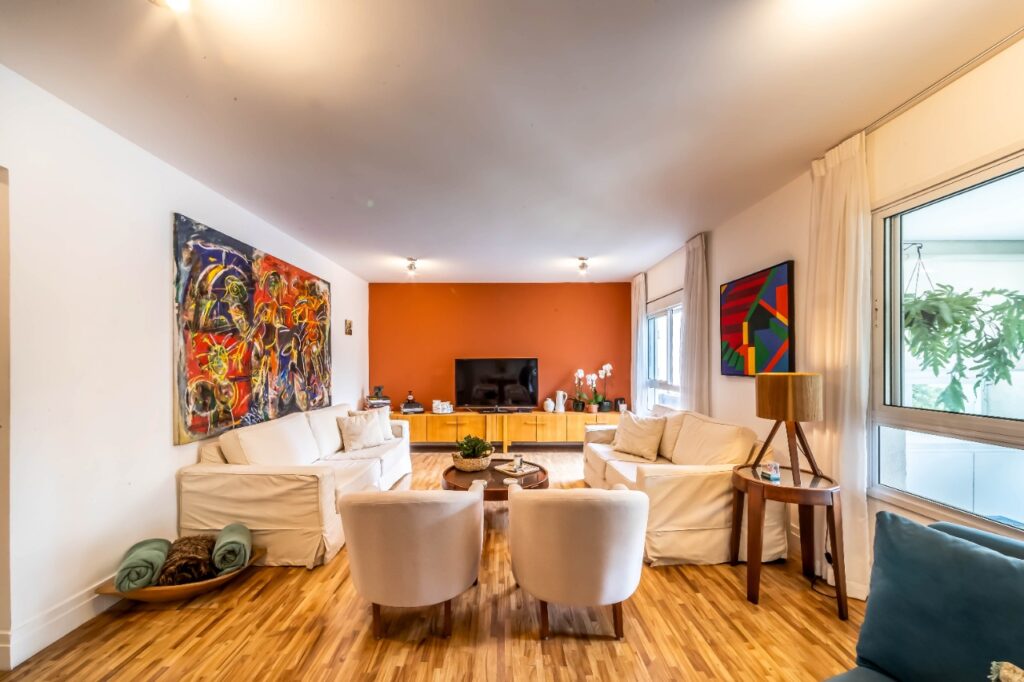 Apartamento reformado, com terraço generoso e lazer completo na Vila Olímpia para viver bem. – 22377