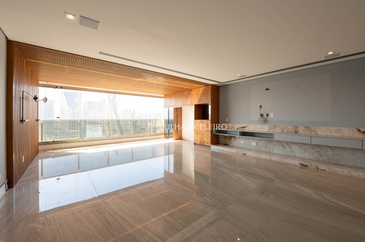 Exclusividade e design em cada detalhe com vista privilegiada. – 22407