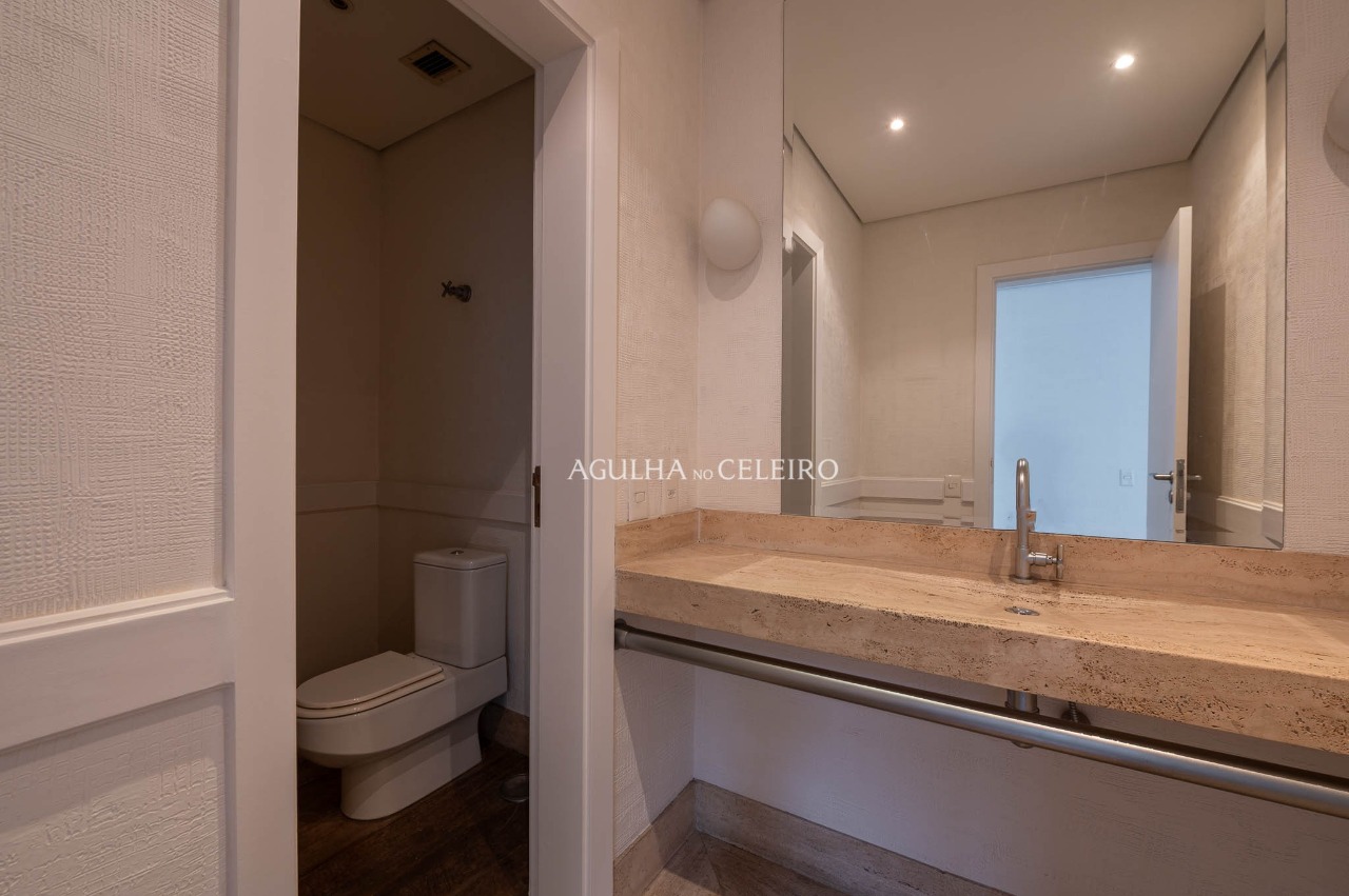 Duplex imponente, sofisticação, amplitude e exclusividade em localização privilegiada – 13631