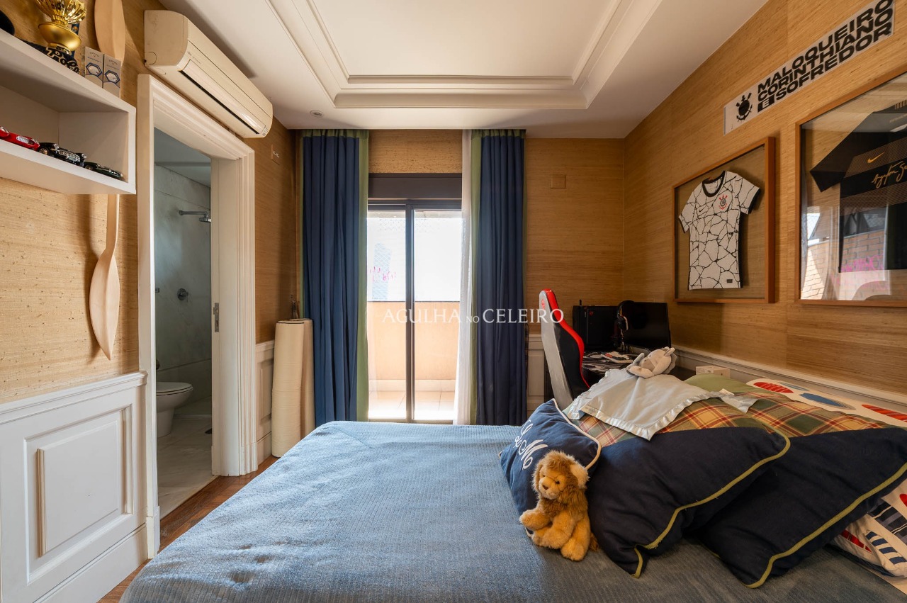 Apartamento Duplex na melhor e mais privada rua do Itaim Bibi – 20878