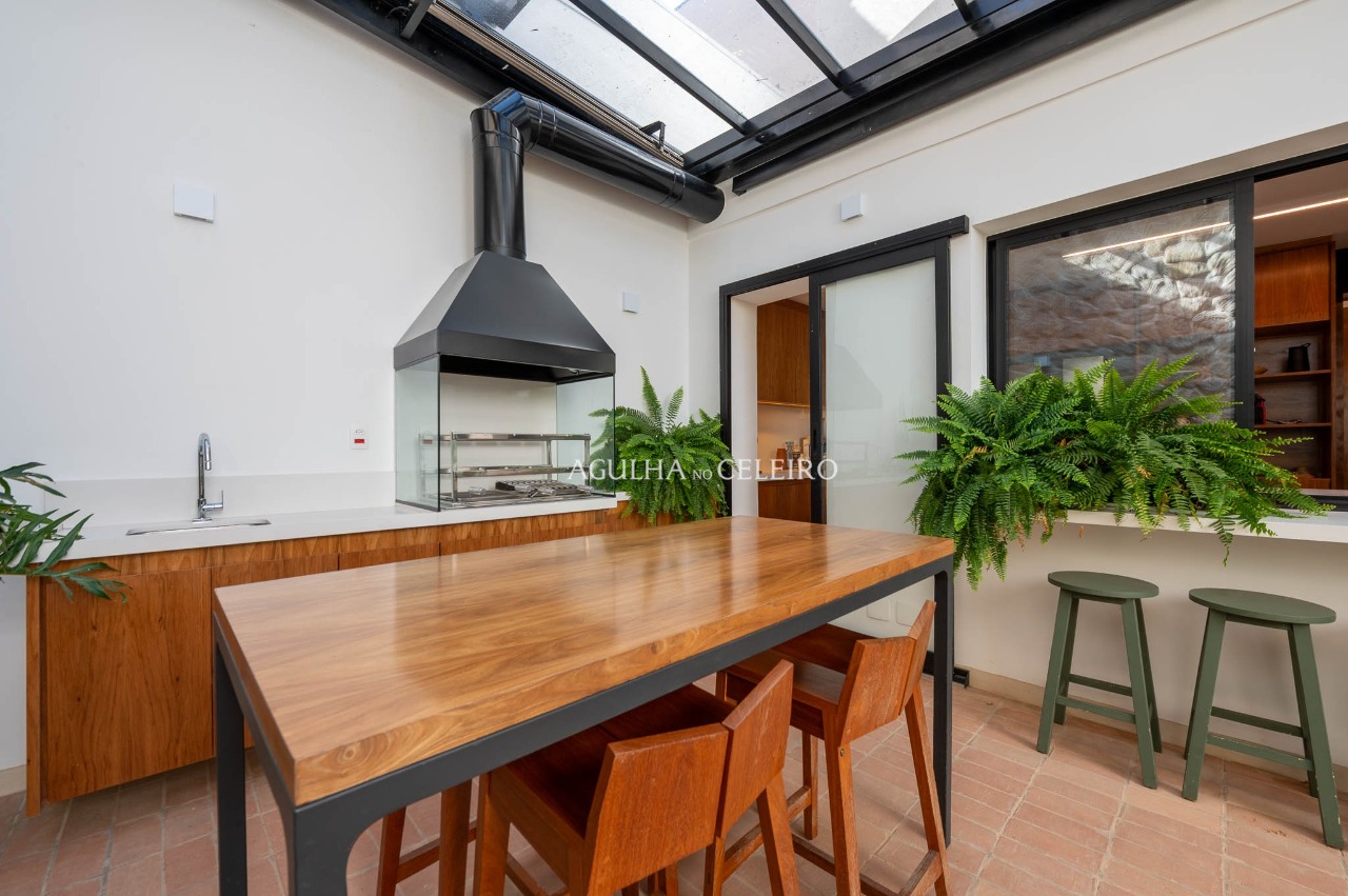 Casa reformada à venda na Vila Madalena. – 22162
