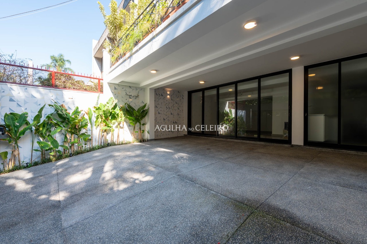 Casa reformada à venda na Vila Madalena. – 22162