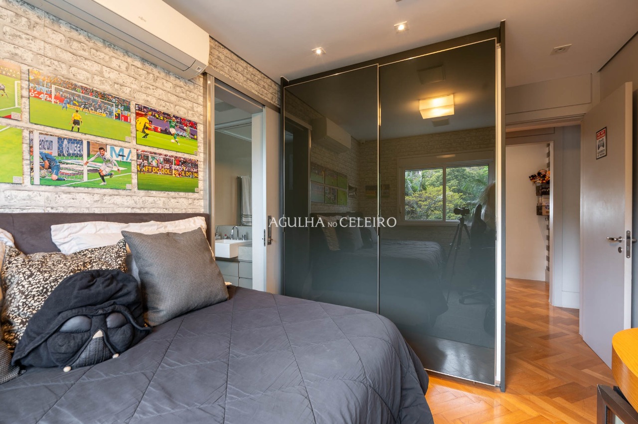 Apartamento reformado à venda na Vila Mariana. – 22295