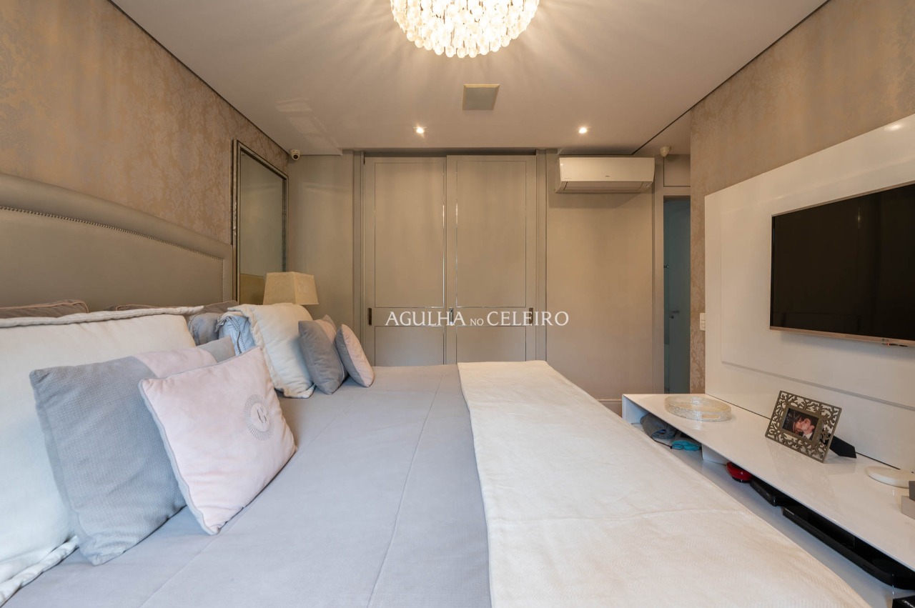 Apartamento reformado à venda na Vila Mariana. – 22295