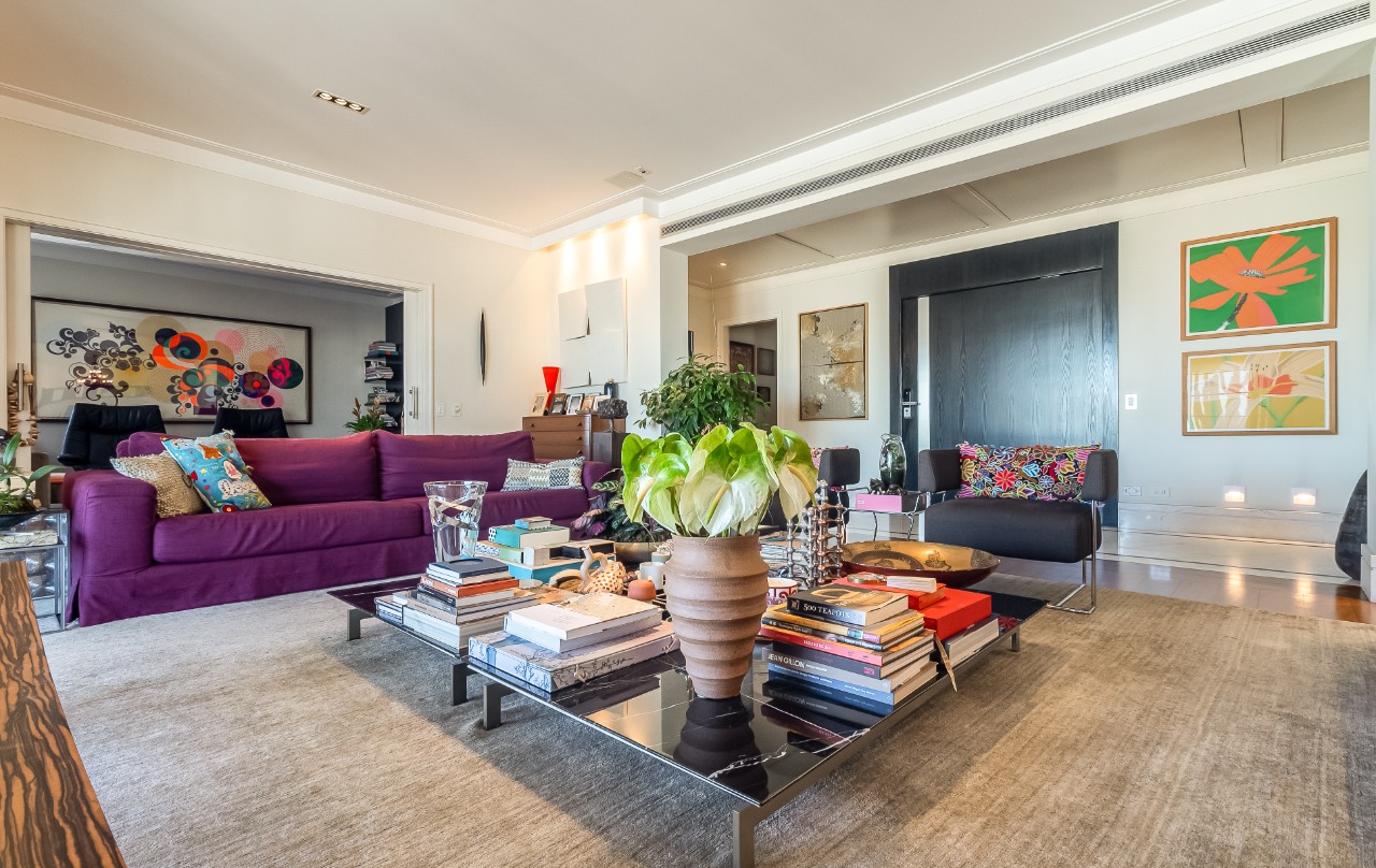Apartamento com varanda ampla e uma vista que transforma a experiência de morar no Jardim Paulista. – 22573