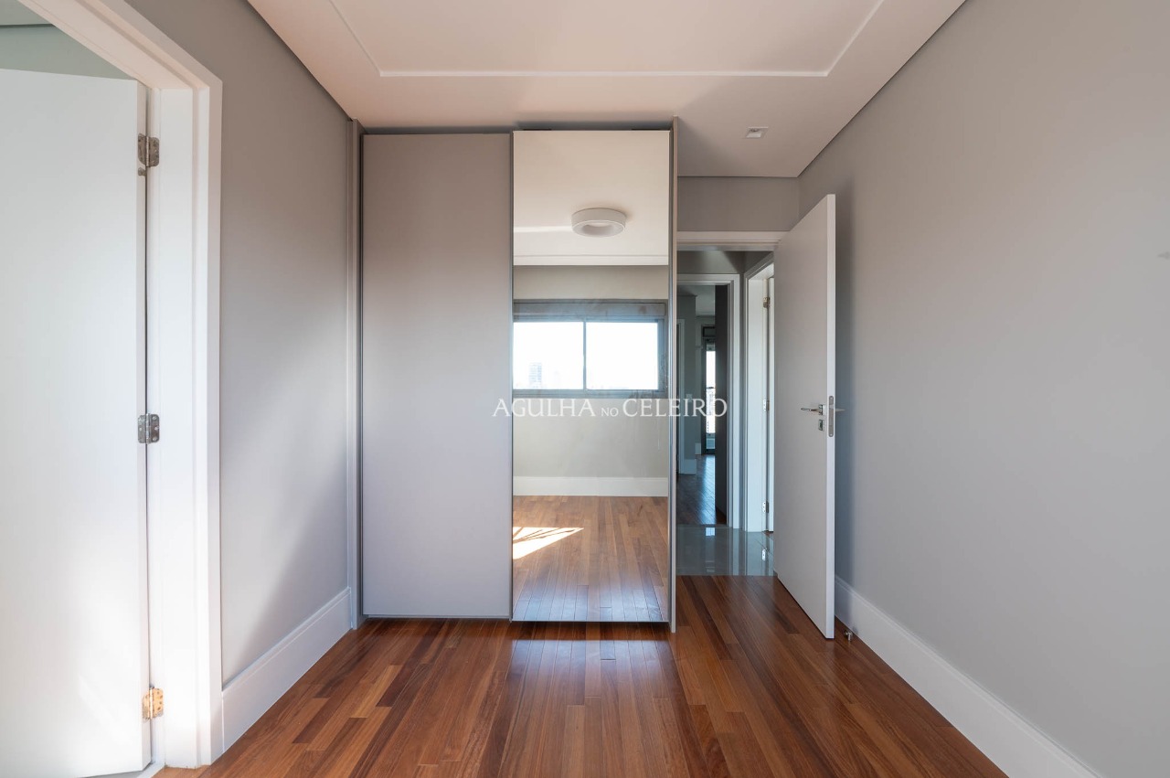 Apartamento impecável com vista panorâmica, próximo ao Parque Ibirapuera. – 22602