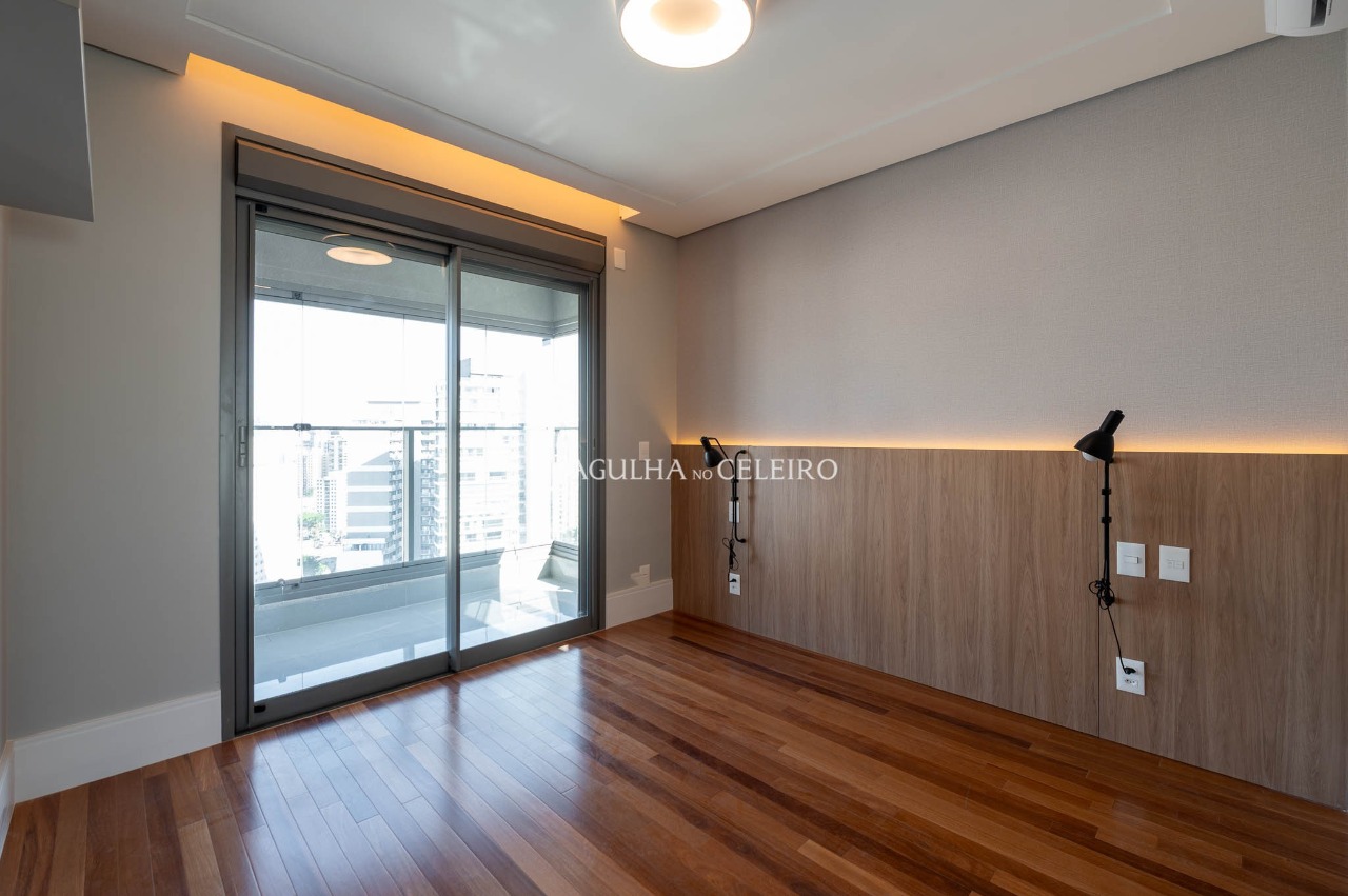 Apartamento impecável com vista panorâmica, próximo ao Parque Ibirapuera. – 22602