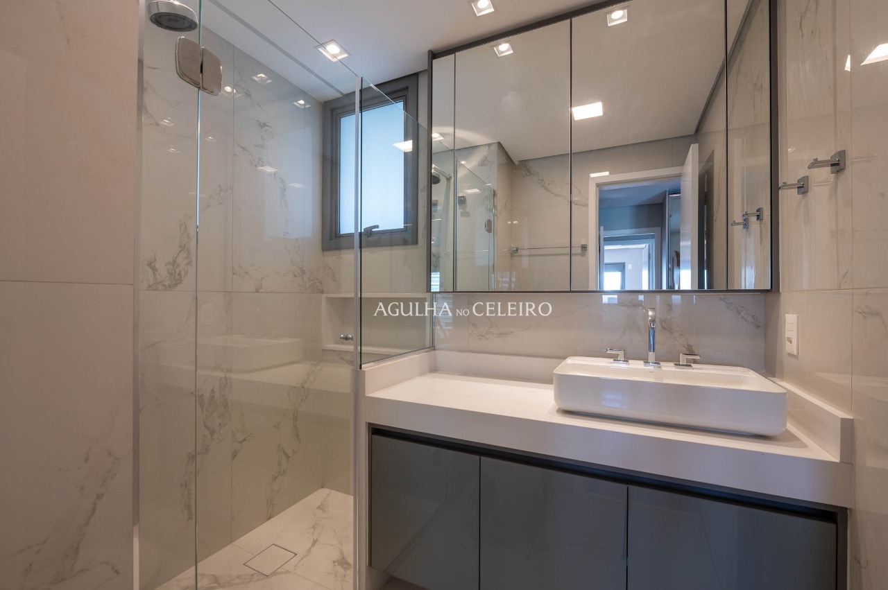 Apartamento impecável com vista panorâmica, próximo ao Parque Ibirapuera. – 22602