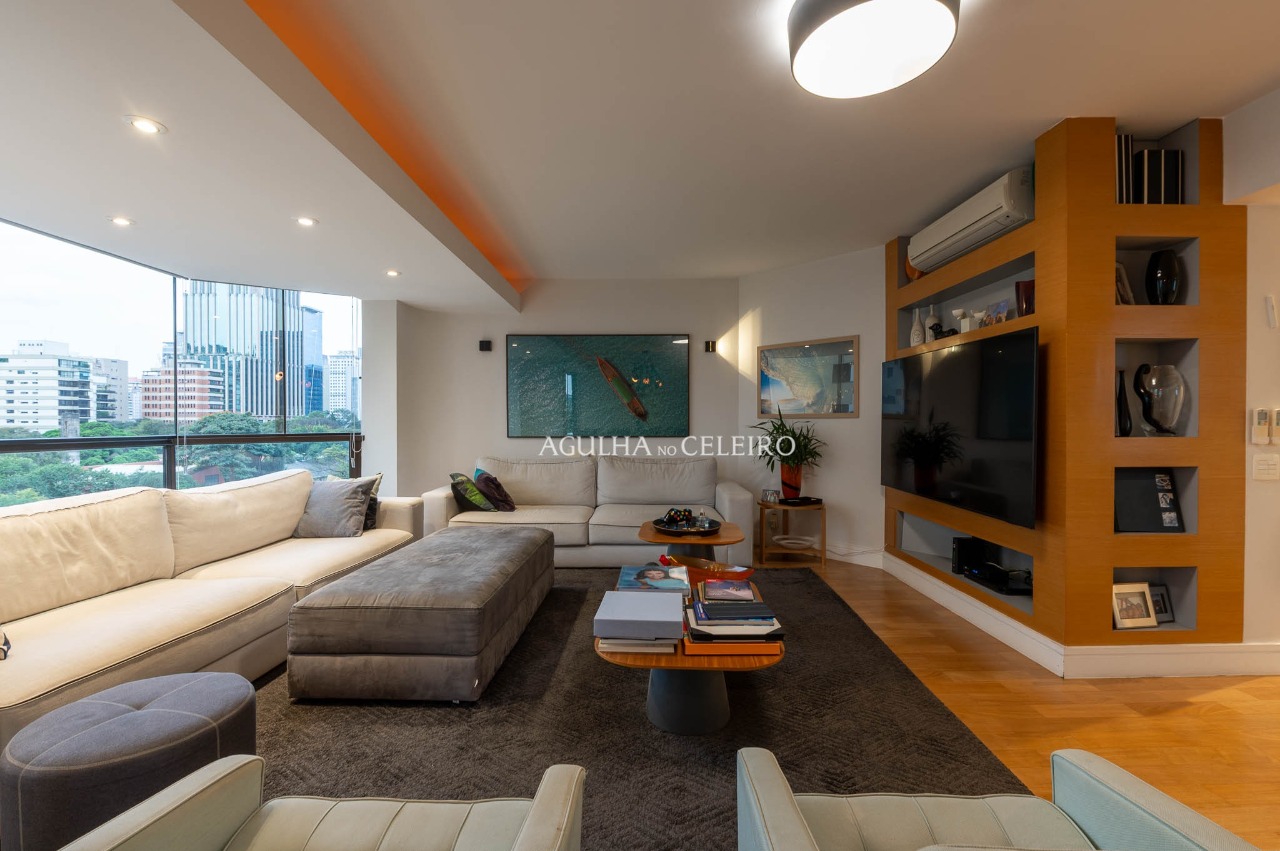 Apartamento com 3 Dormitórios (1 Suíte) e Quadra de Tênis no Itaim Bibi – 22606