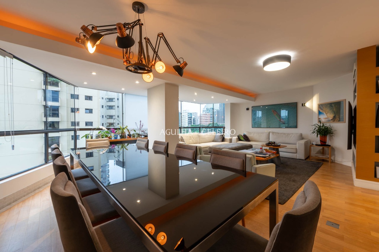 Apartamento com 3 Dormitórios (1 Suíte) e Quadra de Tênis no Itaim Bibi – 22606