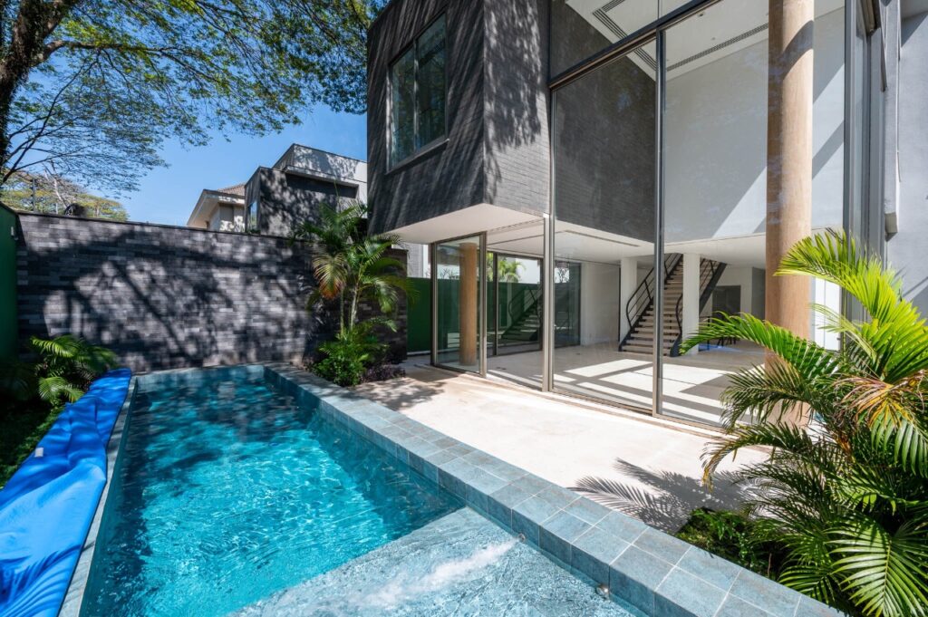 Casa de condomínio com projeto do João Armentano em Moema – 22627